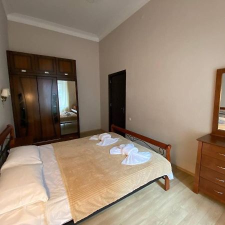 Beridze Apartment Tbilisi Buitenkant foto